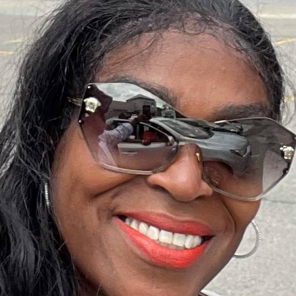 Meet your Posher, Deborah